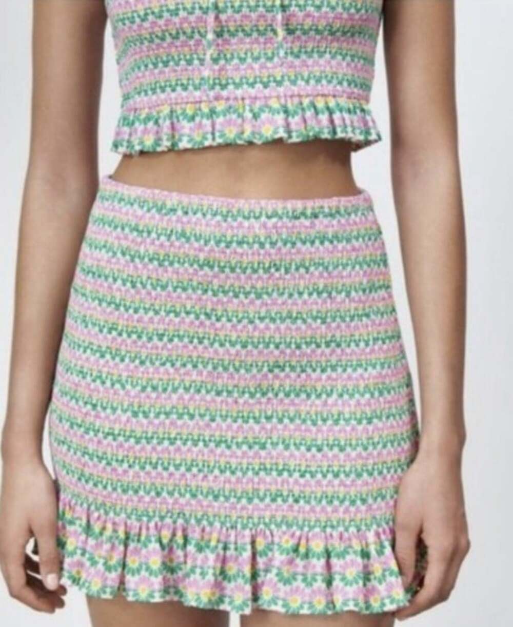 Zara Floral Smocked Mini Skirt Pink Green Ruffle Hem Stretch Sz XS Boho Coquette